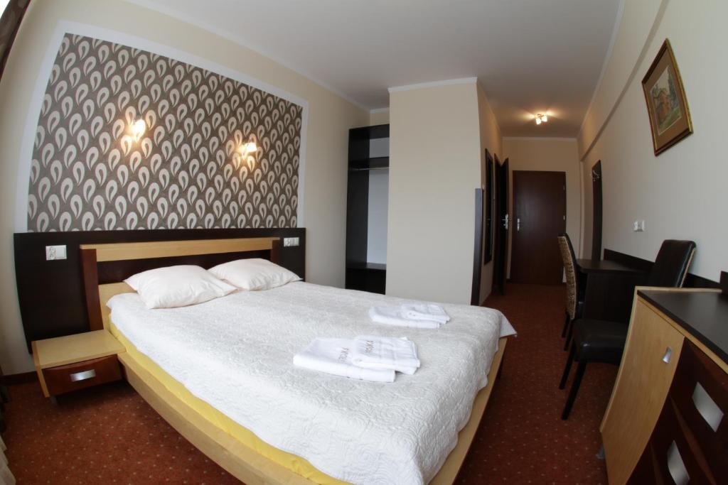 Hotel Trojka Перемишль Номер фото